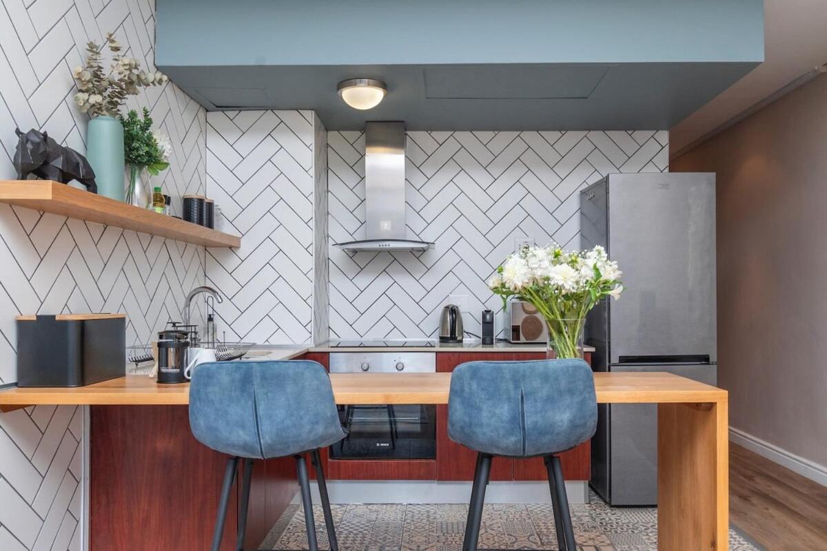 Apartment Market House Haven *
